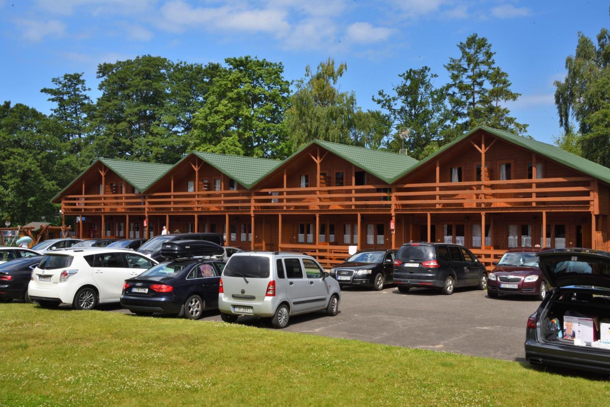 Mlodziezowy Domek Dla Grup Eldorado Mielno Centrum, 200M Od Morza Экстерьер фото