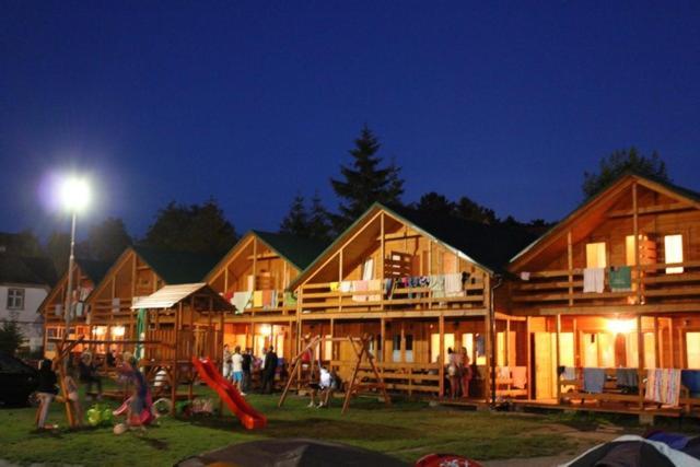 Mlodziezowy Domek Dla Grup Eldorado Mielno Centrum, 200M Od Morza Экстерьер фото